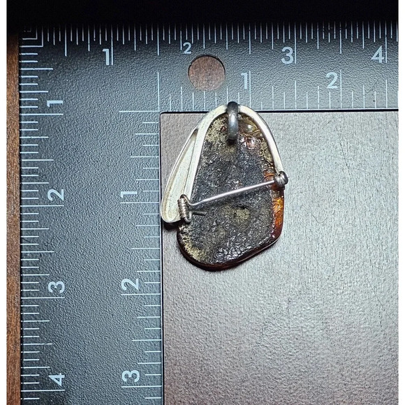Vintage Beautiful Large Amber Brooch/Pendant Set In Sterling Silver 13.8 Grams - Picture 9 of 9